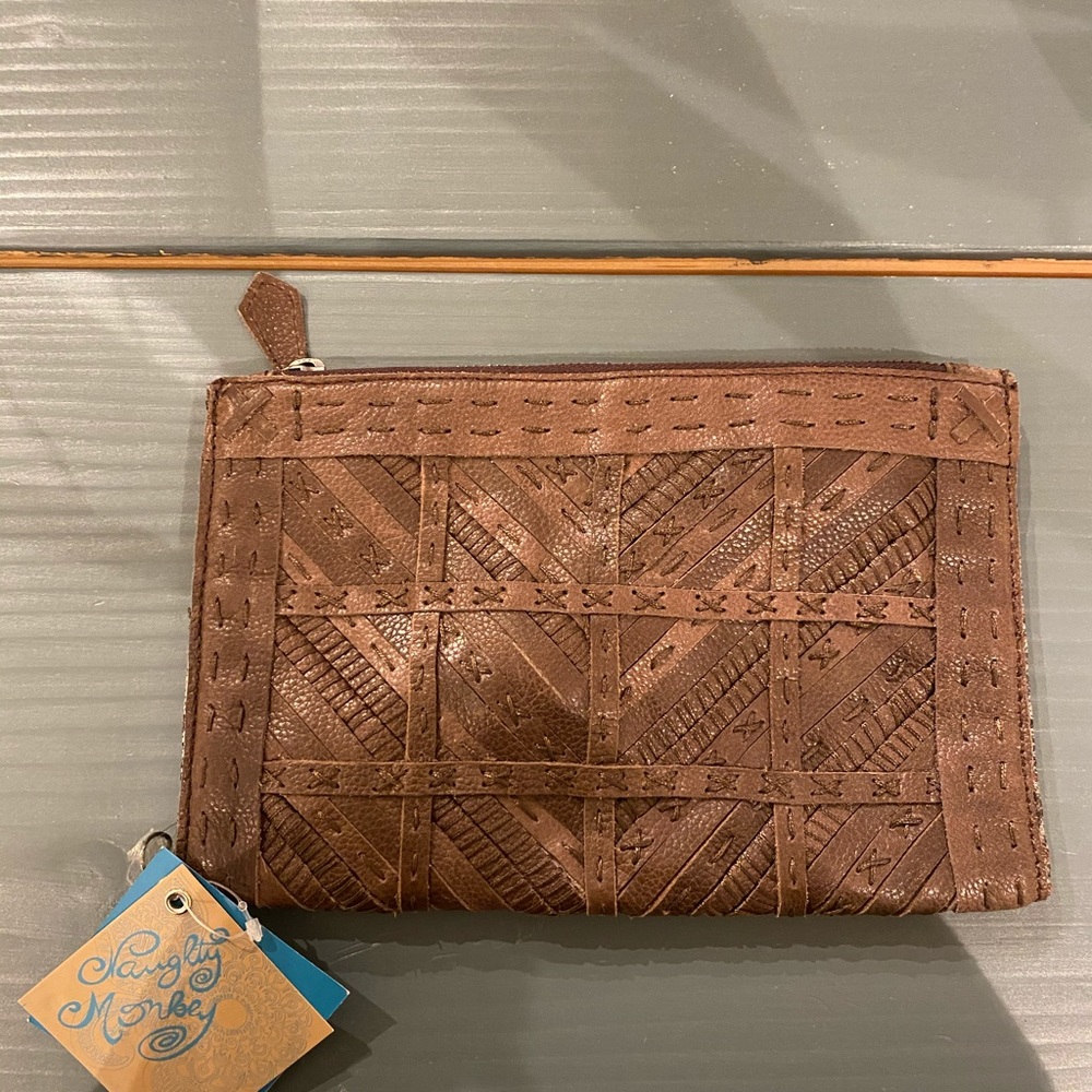 Calla Clutch <Tan>